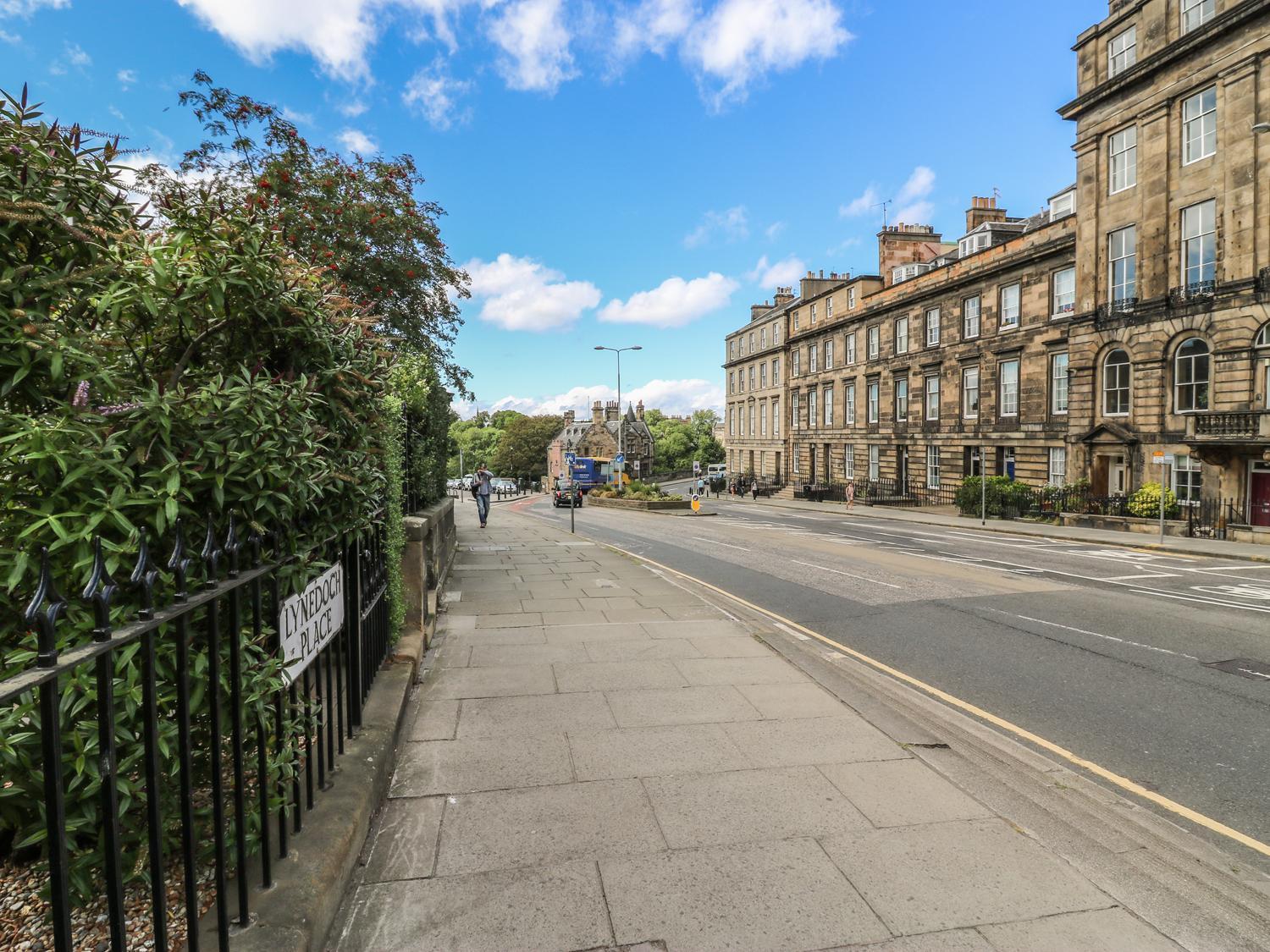 Apartment 3 Lynedoch Place, EDI