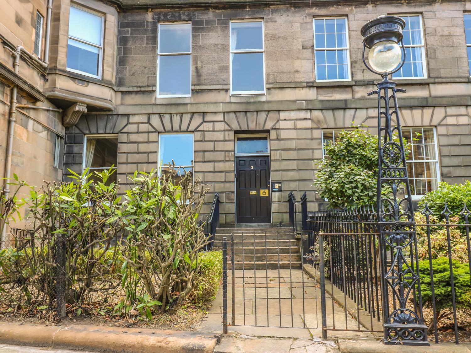 Apartment 3 Lynedoch Place,